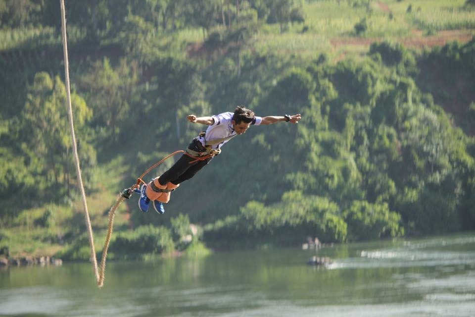 1 Day Bungee Jumping & Water Rafting tour 